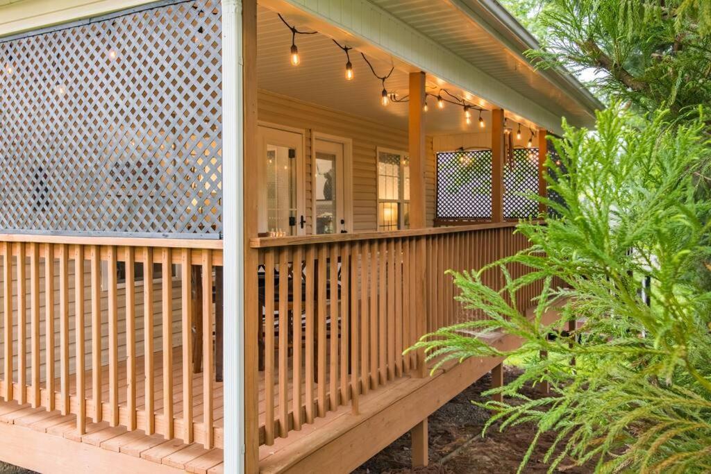 Great Smoky Mountain Get-Away Villa Pigeon Forge Exterior photo