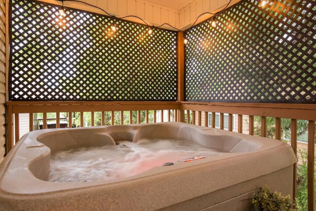 Great Smoky Mountain Get-Away Villa Pigeon Forge Exterior photo